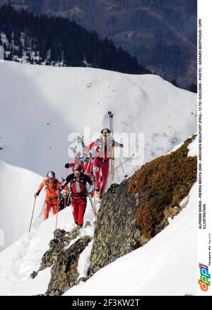 SKI ALPIN - PIERRA MENTA 2008 - ARECHES BEAUFORT (FRA) - 13 AU 16/03/2008 - PHOTO : GERARD BERTHOUD / DPPIILLUSTRATION Banque D'Images