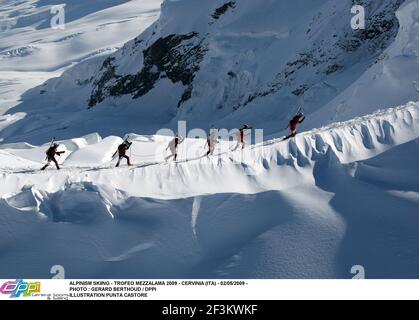 ALPINISME SKI - TROFEO MEZZALAMA 2009 - CERVINIA (ITA) - 02/05/2009 - PHOTO : GERARD BERTHOUD / DPPI ILLUSTRATION PUNTA CASTORE Banque D'Images