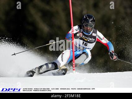 SKI ALPIN - COUPE DU MONDE 2004/2005 - 16/01/2005 - WENGEN (SUI) - PHOTO : GERARD BERTHOUD / DPPI MEN SLALOM - PIERRICK BOURGEAT (FRA) Banque D'Images