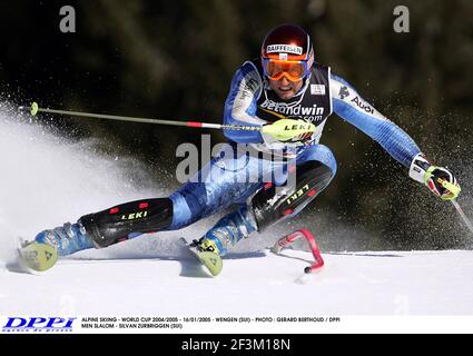 SKI ALPIN - COUPE DU MONDE 2004/2005 - 16/01/2005 - WENGEN (SUI) - PHOTO : GERARD BERTHOUD / DPPI MEN SLALOM - SILVAN ZURBRIGGEN (SUI) Banque D'Images