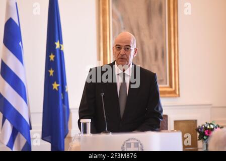 Athènes, Grèce. 16 mars 2021. Le ministre grec des Affaires étrangères Nikos Dendias, lors des déclarations à la presse à Athènes, Grèce, le 16 mars 2021. (Photo par Dimitrios Karvountzis/Pacific Press/Sipa USA) crédit: SIPA USA/Alay Live News Banque D'Images