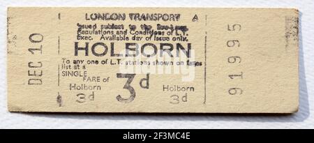 Billet de métro ou de métro des années 1950 à Londres au départ de Holborn Station Banque D'Images