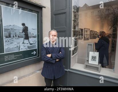 LA RÉOUVERTURE DE L'AGENCE PHOTOGRAPHIQUE ROGER-VIOLLET OFFRE AUJOURD'HUI UN NOUVEL ESPACE D'EXPOSITION À PARIS Banque D'Images