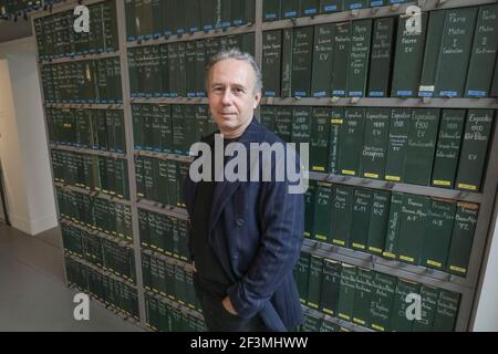 LA RÉOUVERTURE DE L'AGENCE PHOTOGRAPHIQUE ROGER-VIOLLET OFFRE AUJOURD'HUI UN NOUVEL ESPACE D'EXPOSITION À PARIS Banque D'Images