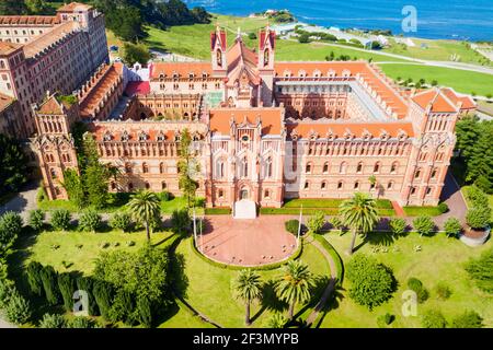 Centre de l'Université pontificale Comillas ou université ou université Pontificia est une université privée à Comillas, Espagne Banque D'Images