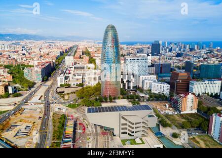 Antenne de Barcelone vue panoramique. Barcelone est la capitale et la plus grande ville de la Catalogne en Espagne. Banque D'Images