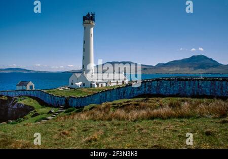 Phare de Rhuval sur la baie d'Islay, dans les Hébrides intérieures de Scotlands Banque D'Images