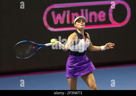 Saint-Pétersbourg, Russie. 17 mars 2021. Katarina Zavatska de l'Ukraine en action contre Anastasia Gasanova de la Russie pendant le tournoi de tennis de St.Petersburg Ladies Trophy 2021 à Sibur Arena.score final: (Anastasia Gasanova 2-1 Katarina Zavatska) crédit: SOPA Images Limited/Alay Live News Banque D'Images