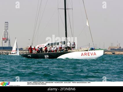 VOILE - COUPE DE L'AMÉRIQUE 2007 - PREPARATION - VALENCE (ESP) - 20/04/2007 - PHOTO : IGNACIO BAAIXAULI / DPPI AREVA CHALLENGE TRAINING (FRA) Banque D'Images