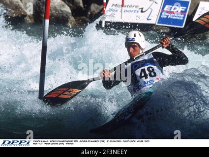 CANOË KAYAK - CHAMPIONNATS DU MONDE 2002 - BOURG-ST-MAURICE (FRA) - 21-25/08/2002 - PHOTO: IGOR MEIJER / DPPI HOMMES - K1 - FABIEN LEFEVRE (FRA) - VAINQUEUR Banque D'Images