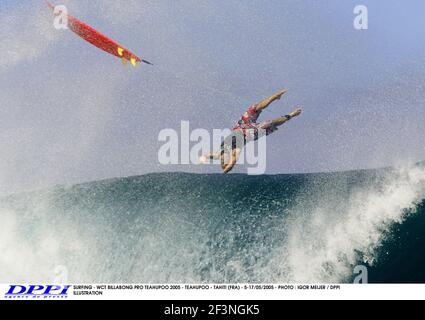SURF - WCT BILLABONG PRO TEAHUPOO 2005 - TEAHUPOO - TAHITI (FRA) - 5-17/05/2005 - PHOTO : IGLOR MEIJER / DPPI ILLUSTRATION Banque D'Images
