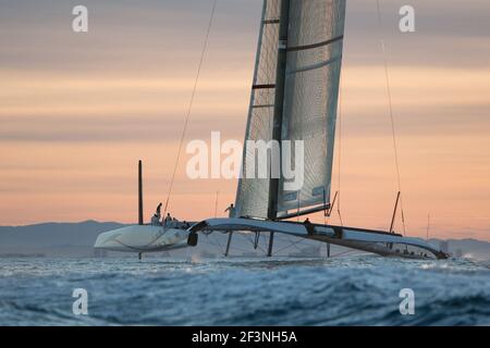 VOILE - 33 COUPE DE L'AMÉRIQUE 2010 - VALENCE (SPA) - 15/01/2010PHOTO: IGNACIO BAAIXAULI / DPPI PRÉ-COURSE - ALINGHI 5 PREMIÈRE VOILE À VALENCE Banque D'Images