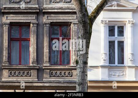 Maisons de ville, maisons historiques, maison mitoyenne à louer à Berlin. Les immeubles de la ville Banque D'Images