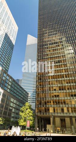 Le bâtiment Seagram, par Ludwig Mies van der Rohe, avec le centre Citicorp de Hugh Stubbins derrière. Banque D'Images