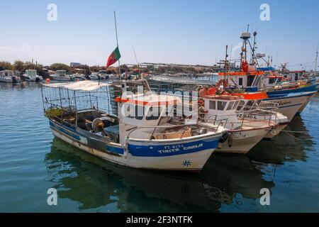 Bateaux de pêche à Fuseta, dans l'est de l'Algarve; Portugal Banque D'Images