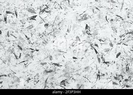 Texture d'arrière-plan de peinture monochrome abstraite. Coups de pinceau. Art moderne. Art contemporain. Gouttes d'eau au hasard. Pinceau de gris et Banque D'Images