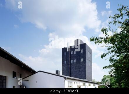Rosellenturm in Neuss - vom Getreidesilo zum Wohnhaus Banque D'Images