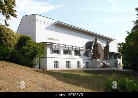 Ateliergeb‰ude, zugleich das Festgeb‰ude der K¸nstlerkolonie, Darmstadt, Mathildenhˆhe, Ernst-Ludwig Haus Banque D'Images