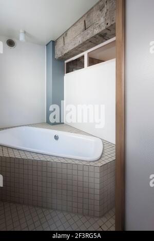 Appartement Sakura, maison privée, vue sur la baignoire Banque D'Images