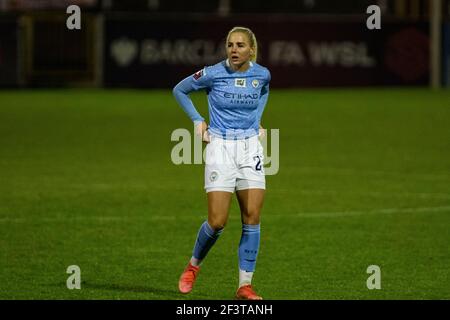 Bath, Royaume-Uni. 17 mars 2021. Alex Greenwood de Manchester City Women regarde. Barclays Women's Super League match, Bristol City Women contre Manchester City Women at at Twerton Park à Bath, Avon, le mercredi 17 mars 2021. Cette image ne peut être utilisée qu'à des fins éditoriales. Utilisation éditoriale uniquement, licence requise pour une utilisation commerciale. Aucune utilisation dans les Paris, les jeux ou les publications d'un seul club/ligue/joueur. photo de Lewis Mitchell/Andrew Orchard sports Photography/Alamy Live News crédit: Andrew Orchard sports Photography/Alamy Live News Banque D'Images