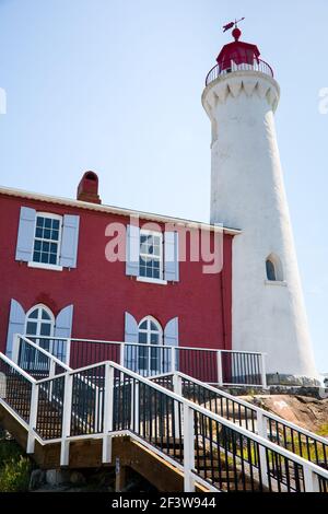 Vue sur le phare de Fisgard, fort Rod Hill, Victoria Banque D'Images