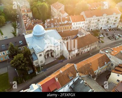 Vue aérienne de la Synagogue Choral de Vilnius, la seule synagogue de la ville encore en service. Vilnius, Lituanie Banque D'Images