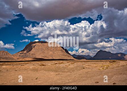 Paysage autour de Kharanagh ou Khanaraq, province de Yazd, Iran. Banque D'Images