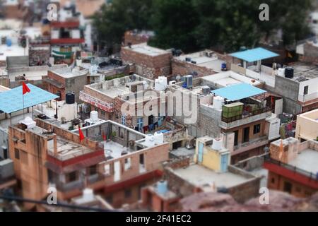 Objectif à bascule - Jodhpur (également ville bleue) est la deuxième plus grande ville de l'État indien du Rajasthan et officiellement la deuxième ville métropolitaine de l'État. Banque D'Images