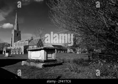 Vue de printemps sur l'église St Wendreda, March Town, Cambridgeshire, Angleterre, Royaume-Uni Banque D'Images