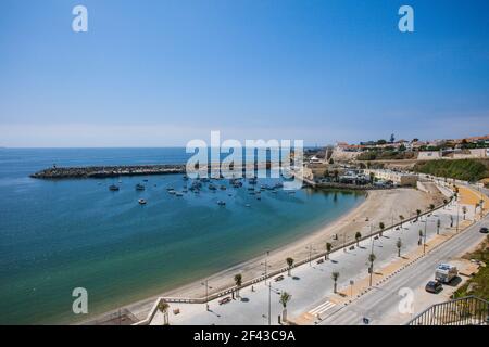 Praia Vasco de Gama, la plage de Sines, sur la côte atlantique de la région de l'Alentejo, Portugal. Banque D'Images