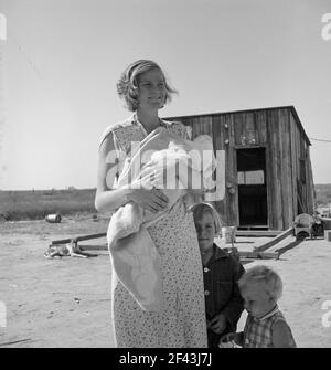 Famille du client de réadaptation rurale. Tulare County, Californie. Novembre 1938. Photo de Dorothea Lange. Banque D'Images