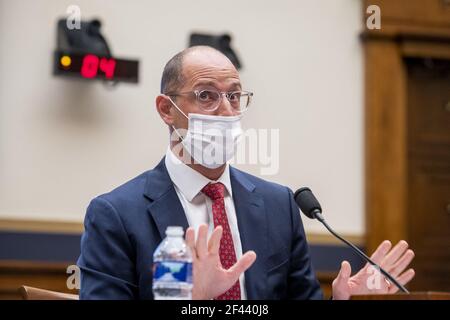 Le commissaire de la Commission fédérale du commerce Noah Phillips apparaît devant une commission de la Chambre sur le sous-comité judiciaire sur le droit antitrust, commercial, et administratif audition "ressusciter la concurrence partie 3: Renforcer les lois pour s'attaquer au pouvoir monopolistique" dans le Rayburn House Office Building à Washington, DC, Etats-Unis? Jeudi 18 mars 2021. Photo de Rod Lamkey/CNP/ABACAPRESS.COM Banque D'Images