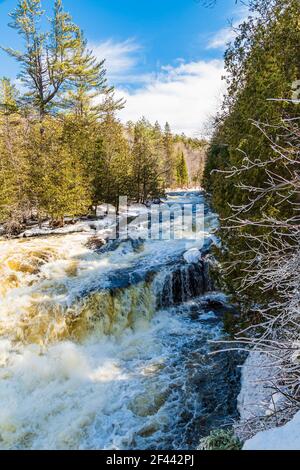 Egan Chutes conservation Area Haliburton County Bancroft Ontario Canada in hiver Banque D'Images