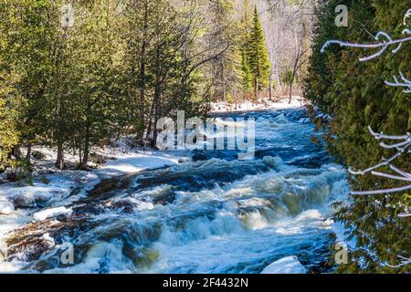 Egan Chutes conservation Area Haliburton County Bancroft Ontario Canada in hiver Banque D'Images