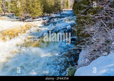 Egan Chutes conservation Area Haliburton County Bancroft Ontario Canada in hiver Banque D'Images