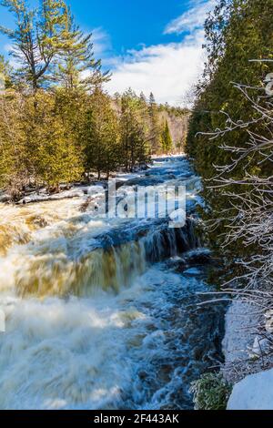 Egan Chutes conservation Area Haliburton County Bancroft Ontario Canada in hiver Banque D'Images