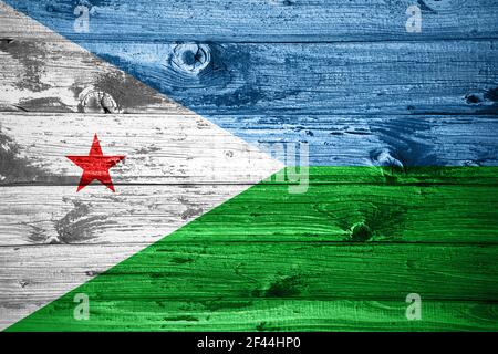 Drapeau de Djibouti sur des planches de bois arrière-plan drapeau de bois Banque D'Images