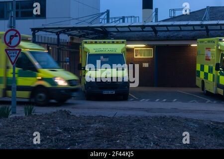 Ambulances de la côte sud-est, hôpital général du district d'Eastbourne, eastbourne, est du sussex, royaume-uni Banque D'Images