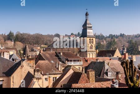 Cathédrale Saint-Sacerdos et ville de Sarlat la Canéda, dans le Périgord, Dordogne, Nouvelle-Aquitaine, France Banque D'Images