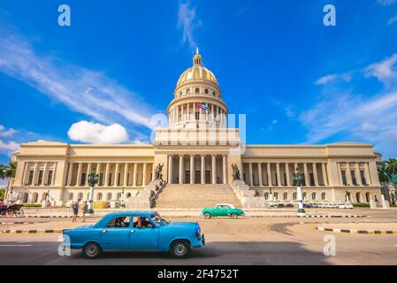 Capitole National et vintage à La Havane, Cuba Banque D'Images