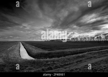 Le phare de Sir Peter Scott, connu sous le nom de phare est, River Nene, village de Sutton Bridge, district de South Holland, Lincolnshire, Angleterre. Banque D'Images