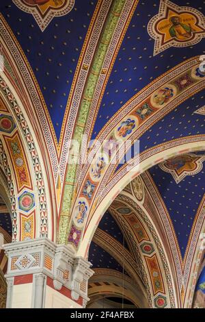 Cortona, Italie. Plafond voûté côtelé de l'église du plafond voûté de l'église de Santa Margherita. (À usage éditorial uniquement) Banque D'Images