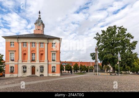 Hôtel de ville historique sur le marché de Templin, Uckermark, Brandebourg, Allemagne, Europe Banque D'Images