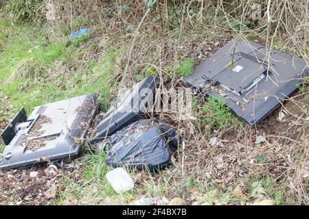 Vol à la campagne. Téléviseur à écran plat avec lit. Banque D'Images