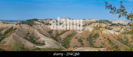 Vue panoramique sur le Parco regionale della vena del gesso romagnola. Brisighella, Borgo Rivola, Borgo Tossigano. Emilie Romagne, Italie, Europe. Banque D'Images