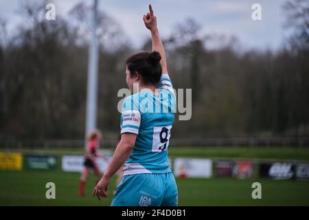 Gloucester, Royaume-Uni. 20 mars 2021. Caity Mattinson (#9 Worcester Warriors) en action lors du match Allianz Premier 15s entre Gloucester-Hartpury et Worcester Warriors à l'Alpas Arena de Gloucester, en Angleterre. Crédit: SPP Sport presse photo. /Alamy Live News Banque D'Images