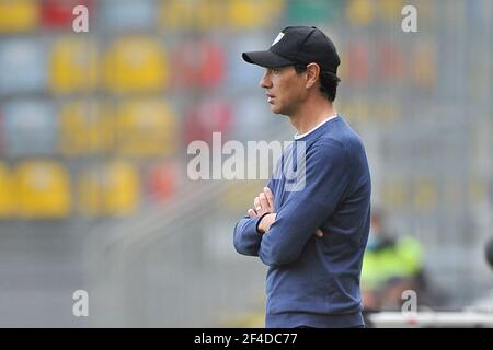 Frosinone, Italie. 20 mars 2021. Alessandro Nesta entraîneur de Frosinone, pendant le match de la ligue italienne série B entre Frosinone vs Lecce résultat final 0-3, match joué au stade Benito Stirpe à Frosinone. Italie, 20 mars 202. (Photo par Vincenzo Izzo/Sipa USA) crédit: SIPA USA/Alay Live News Banque D'Images