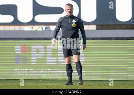 SITTARD, PAYS-BAS - MARS 20: Arbitre Bjorn Kuipers pendant le match néerlandais Eredivisie entre Fortuna Sittard et le FC Utrecht au Fortuna Sittard Sta Banque D'Images