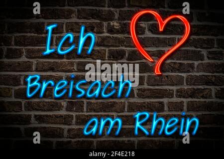 Leuchtreklame, ICH liebe Breisach am Rhein, Baden-Württemberg, Deutschland, Europa | Publicité éclairée, J'aime Breisach am Rhein, Baden-Württemb Banque D'Images