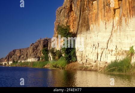 Les gorges de GEIKIE PRÈS DE FITZROY CROSSING DANS LES KIMBERLEYS, AUSTRALIE OCCIDENTALE Banque D'Images